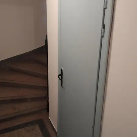 стоенчо хаджииванов,10 Daire *